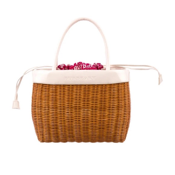 🤎🤍Burberry Wicker Bag🤍🤎 - Picture 1 of 13